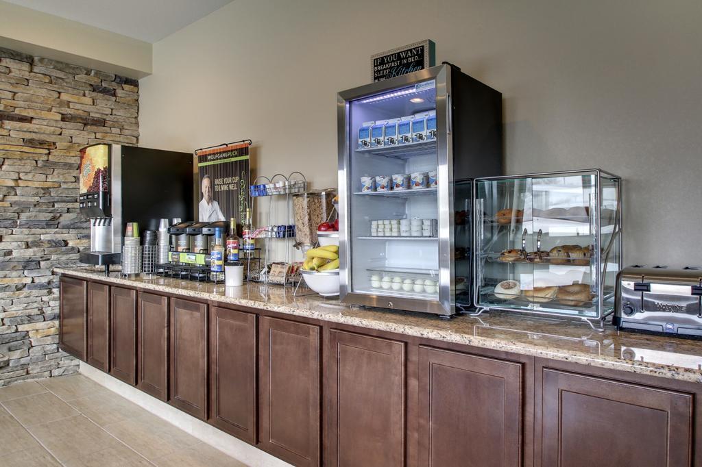 Cobblestone Inn & Suites - ฟอร์ตดอดจ์ ภายนอก รูปภาพ