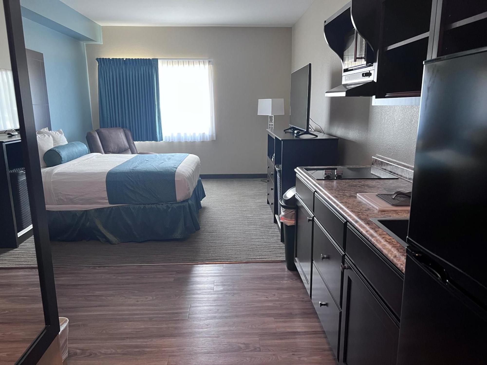 Cobblestone Inn & Suites - ฟอร์ตดอดจ์ ภายนอก รูปภาพ